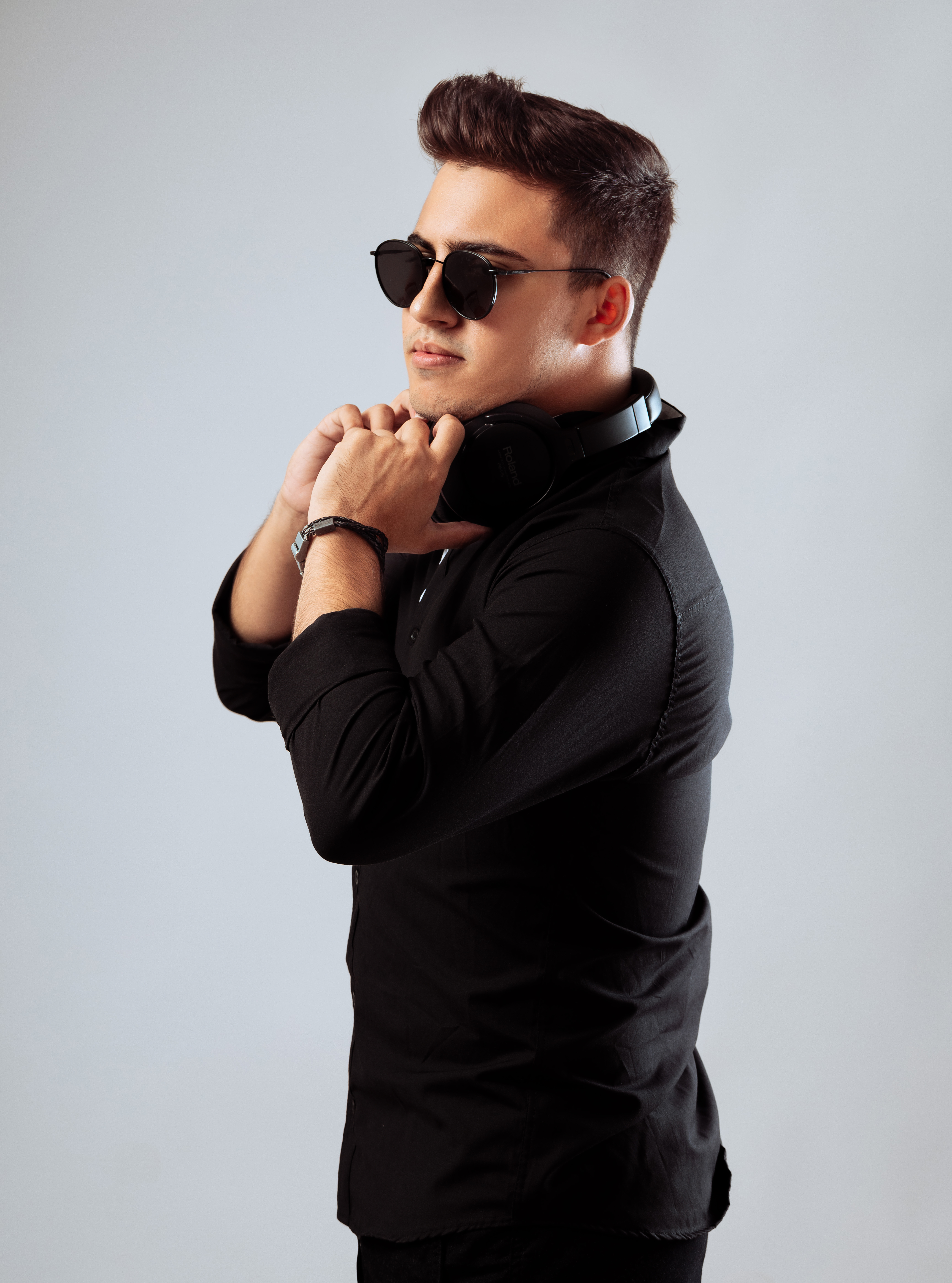 Editorial do DJ MAD